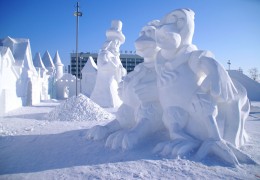 skulptura-iz-snega-multyashki